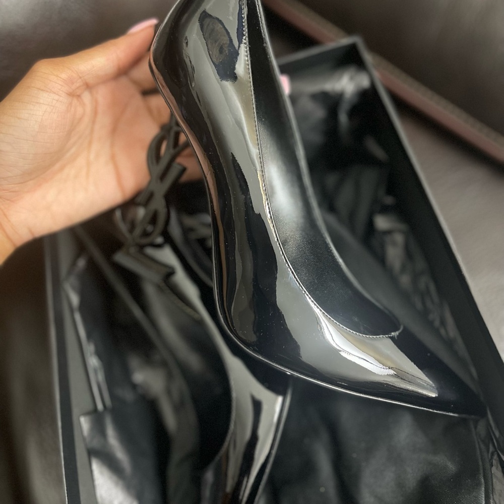 Saint Laurent Pumps